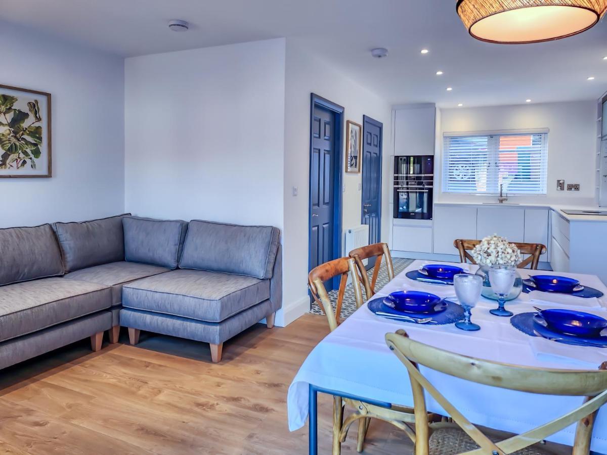 Вілла The Kinsale 4 Center Екстер'єр фото