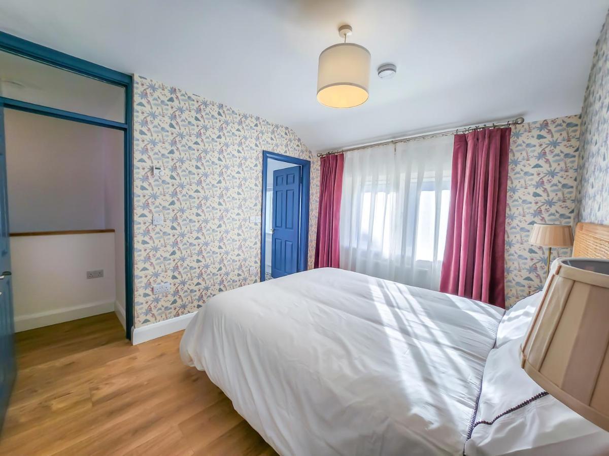 Вілла The Kinsale 4 Center Екстер'єр фото